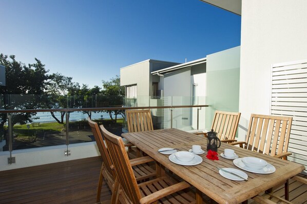 Family Apartment, 3 Bedrooms, Pool Access, Beachfront | Terrace/patio - Maggies Beachfront Apt. 8 (Horseshoe Bay)