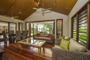 Superior Villa, 2 Bedrooms, Pool Access, Beachfront | Living area