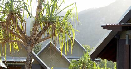 Pure Magnetic Villa 7