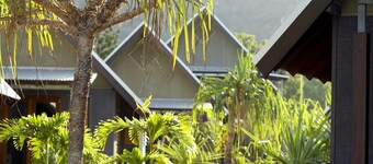 Pure Magnetic Villa 8