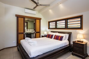Family Villa, 2 Bedrooms, Pool Access, Beachfront | 2 bedrooms, iron/ironing board, cots/infant beds, rollaway beds - Pure Magnetic Villa 9 (Nelly Bay)