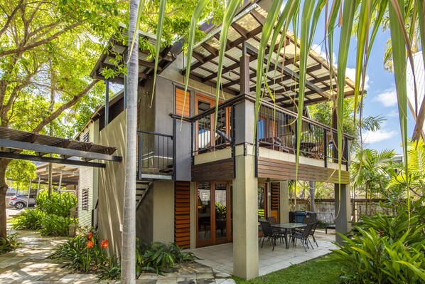 Front of property - Pure Magnetic Villa 9 (Nelly Bay)