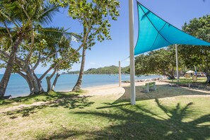 Beach - Sails on Horseshoe Apartment 9 (Horseshoe Bay)
