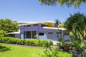 Front of property - Shipwreck Sands (Picnic Bay)