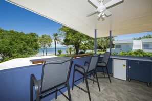 Superior House, 4 Bedrooms, Pool Access, Beachfront | Balcony