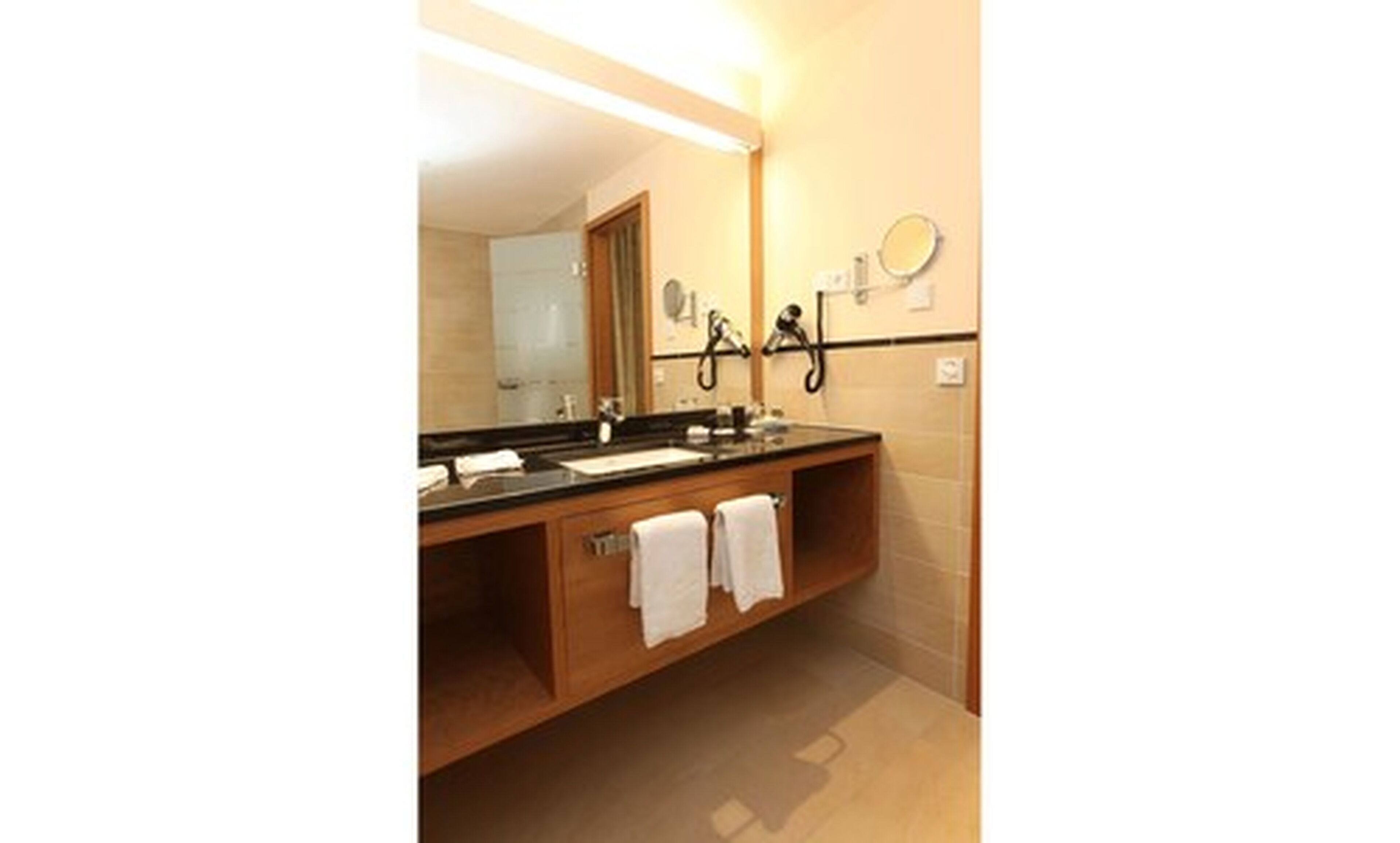 shower, free toiletries, hair dryer, bathrobes