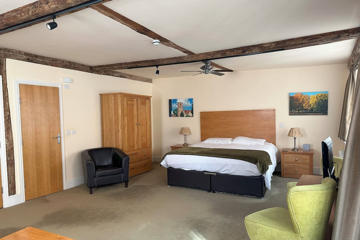 Deluxe Double Suite | 書桌、熨斗/熨衫板、免費 Wi-Fi、床單