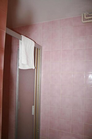 Bathroom - Auberge Saint Martin (Saint-Martin-Terressus)