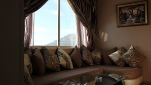 Comfort Double Room | Living area | Flat-screen TV - Hôtel Marhaba (Agadir)