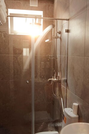 Shower, free toiletries, hair dryer, bathrobes - Small Hotel Bishkek (Bishkek)