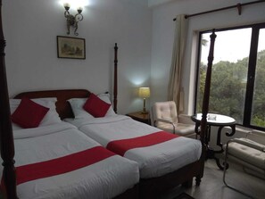 View from room - Hotel Palm Greens (New Delhi)