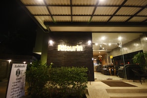 Property entrance - Ritsurin Boutique Hotel (Phuket)
