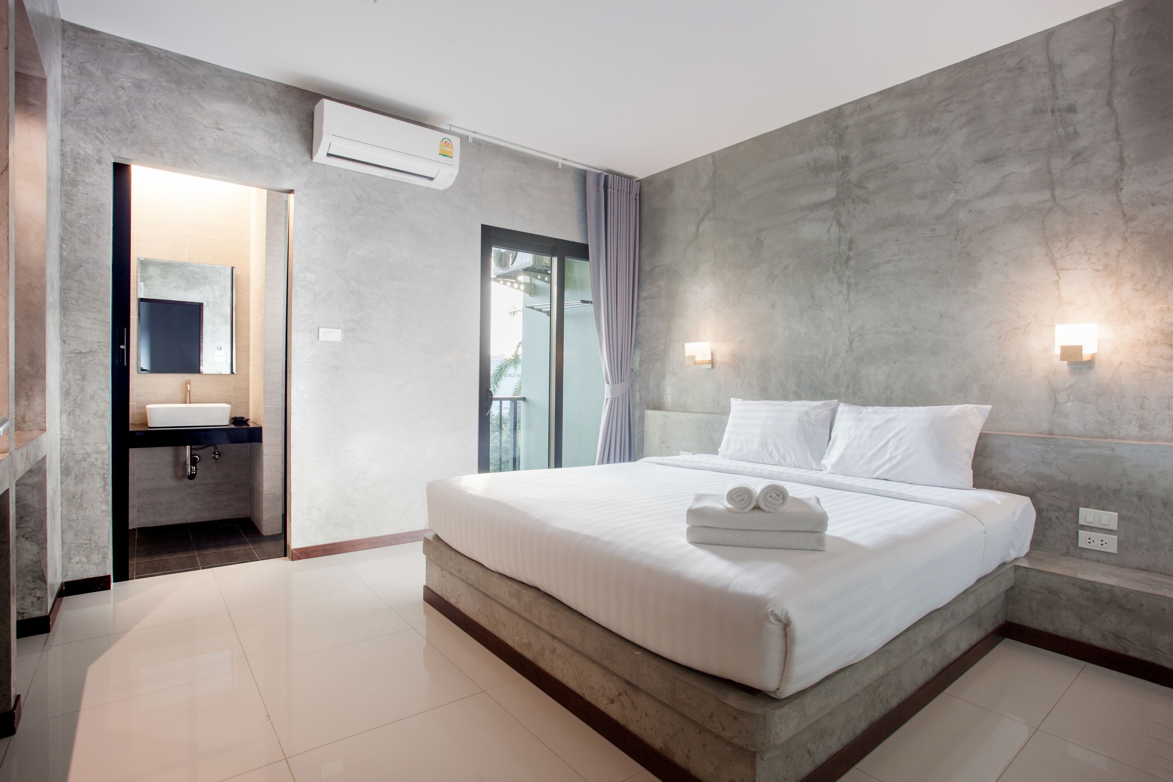 Photo - Ritsurin Boutique Hotel - โรงแรมริทสุริน บูติค