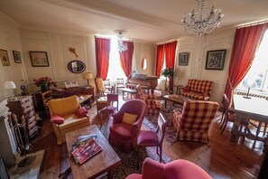 TV - Relais Cicéro (La Flèche)