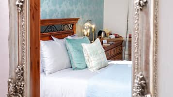 ๋๋ธ๋ฃธ | ๊ฐ๊ฐ ๋ค๋ฅธ ์คํ์ผ์ ์ธํ
๋ฆฌ์ด, ๊ฐ๊ฐ ๋ค๋ฅด๊ฒ ๊ฐ๊ตฌ ๋น์น, ๊ฐ์ด ์นจ๋, ๋ฌด๋ฃ WiFi