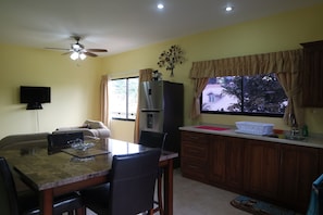 Executive Apartment, 1 Queen Bed, Kitchen, Executive Level | In-room dining - Kiskadee Korner (Port of Spain)
