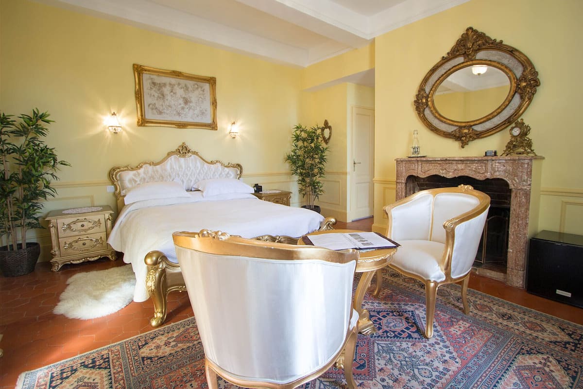 Junior Suite, Park View | 1 bedroom, premium bedding, in-room safe, individually decorated