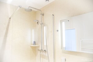 Ducha en el baño