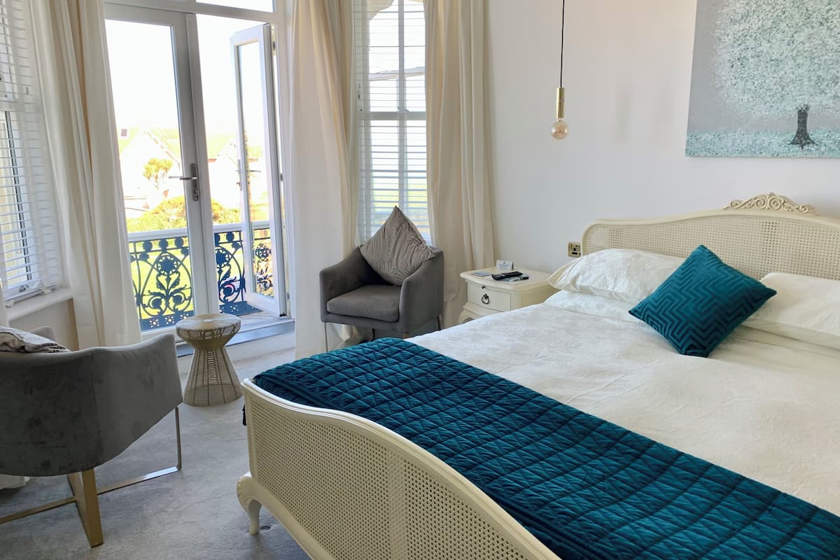 superior super king room with sea view | premium bedding, individually decorated, individually furnished