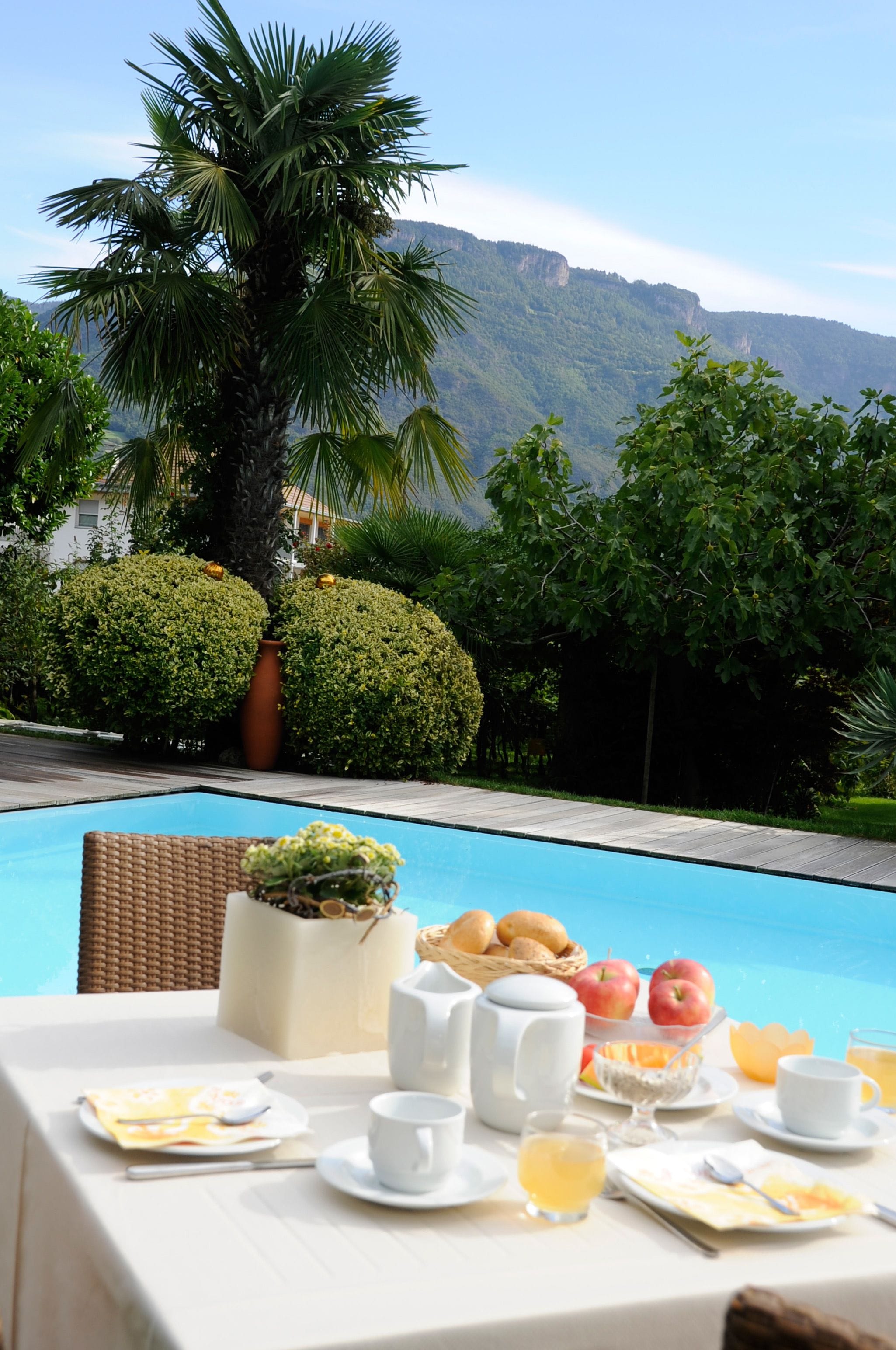 Piscine couverte, piscine extérieure (ouverte en saison)