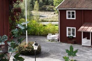 Property grounds - Skeviks Gård (Värmdö)