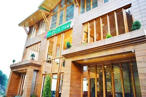施設の入り口