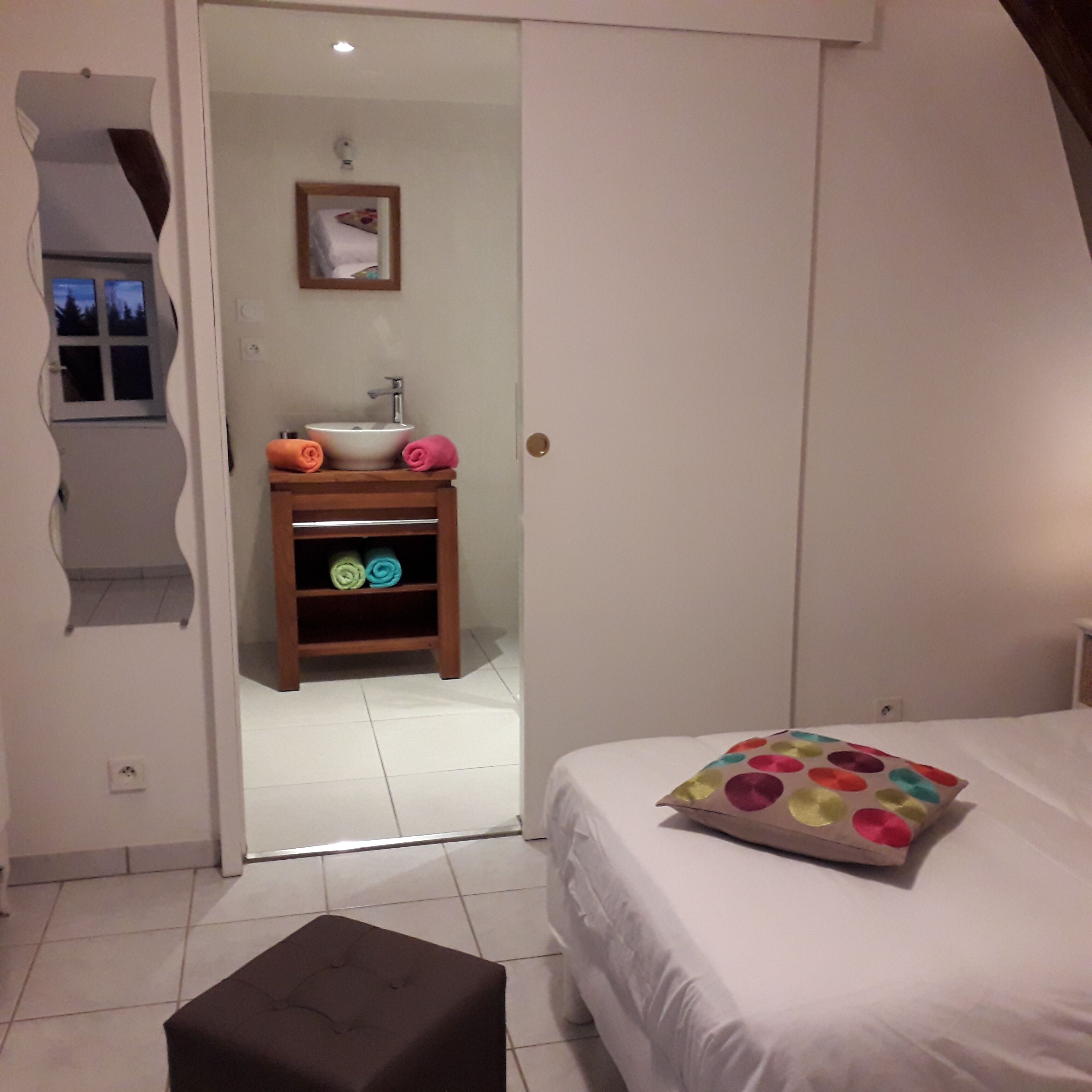 Double or Twin Room, Private Bathroom (Seringat) | Free cribs/infant beds, rollaway beds, free WiFi, bed sheets