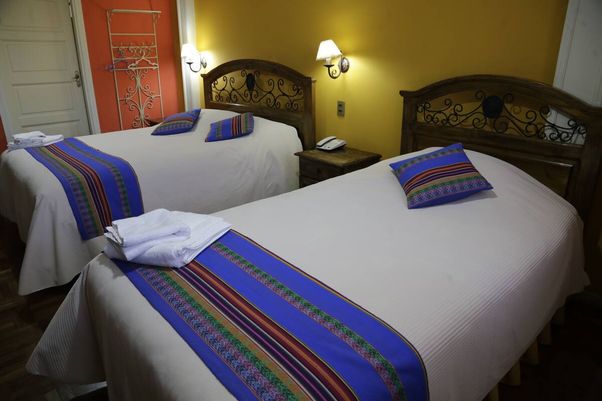 Twin Room, 2 Twin Beds | In-room safe, free WiFi