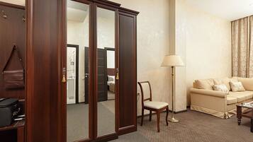 Sviitti | Olohuone | Televisio