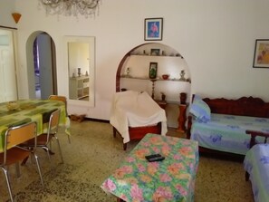 1 chambre, Wi-Fi gratuit, draps fournis