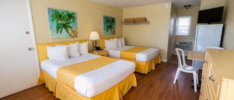 Standard Room, 2 Double Beds, Non Smoking, Kitchenette