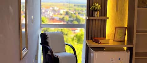 Chambre Luxe Double ou avec lits jumeaux | Minibar, bureau, fer et planche Ă repasser, Wi-Fi gratuit