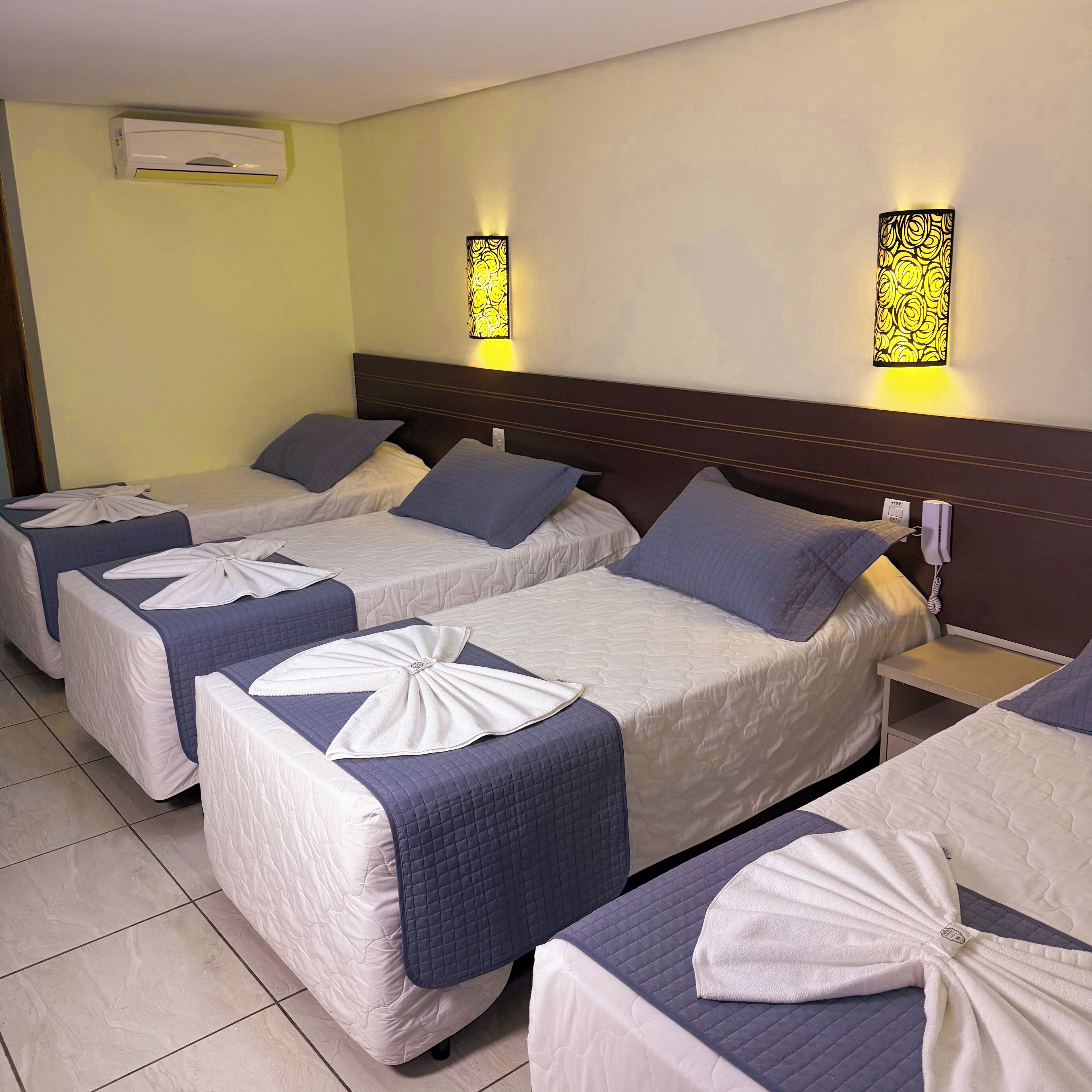 quadruple room | minibar, desk, iron/ironing board, free wifi