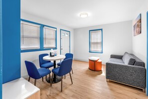 Suite, 2 Bedrooms, Kitchen | Living area | TV