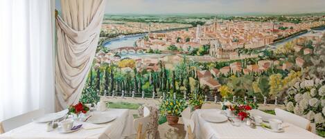 Free daily cooked-to-order breakfast