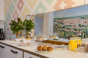 Petit déjeuner préparé à la commande compris tous les jours