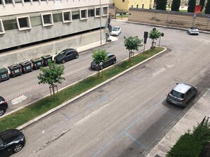 Free self-parking - B&B Domus Fluminis (Verona)