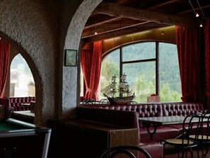 Free daily continental breakfast - Hotel la Portette (Les Orres)