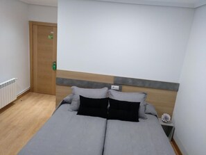 Wi-Fi de cortesia, roupa de cama