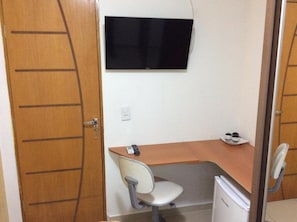 Minibar, soundproofing, free WiFi