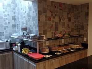 Café da manhã continental grátis todos os dias