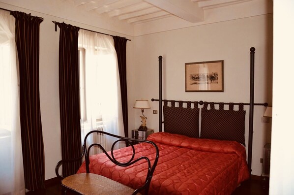 Classic Double or Twin Room, City View