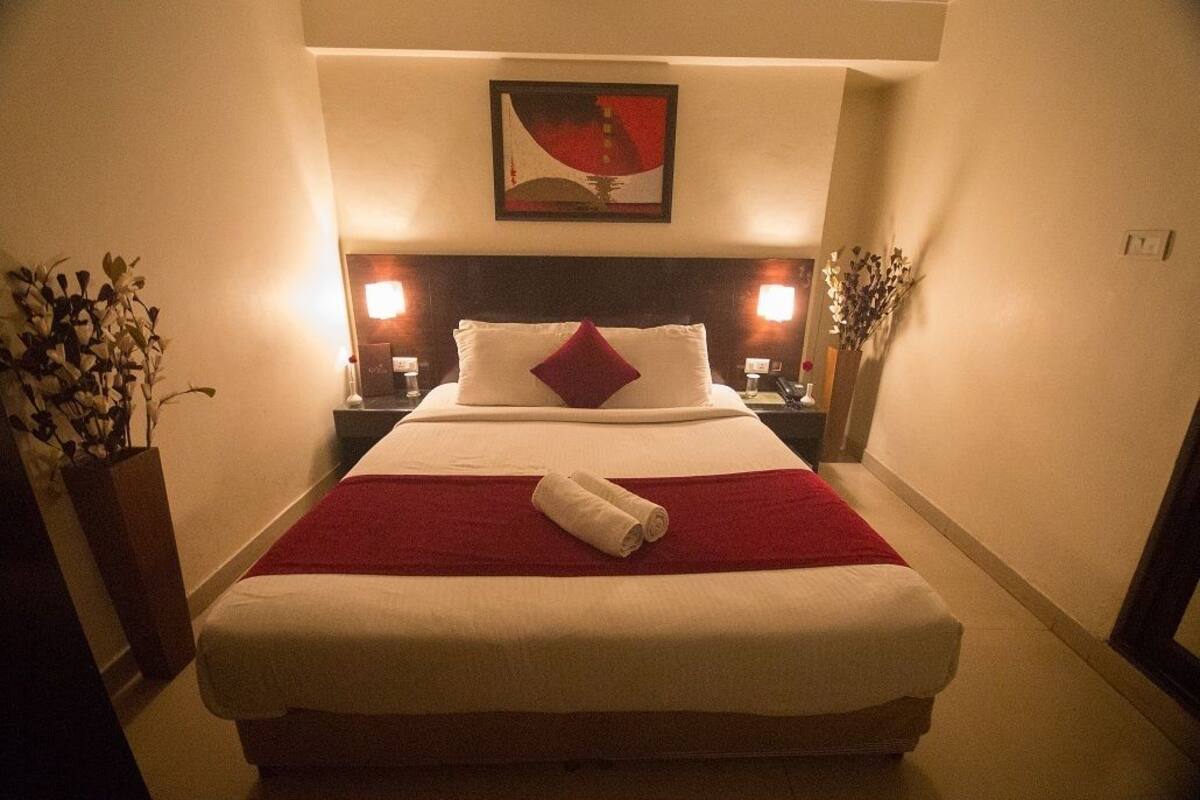 Quarto executivo, 1 cama de casal, para fumantes | Cofres nos quartos, escrivaninha, camas extras/dobráveis (sobretaxa)