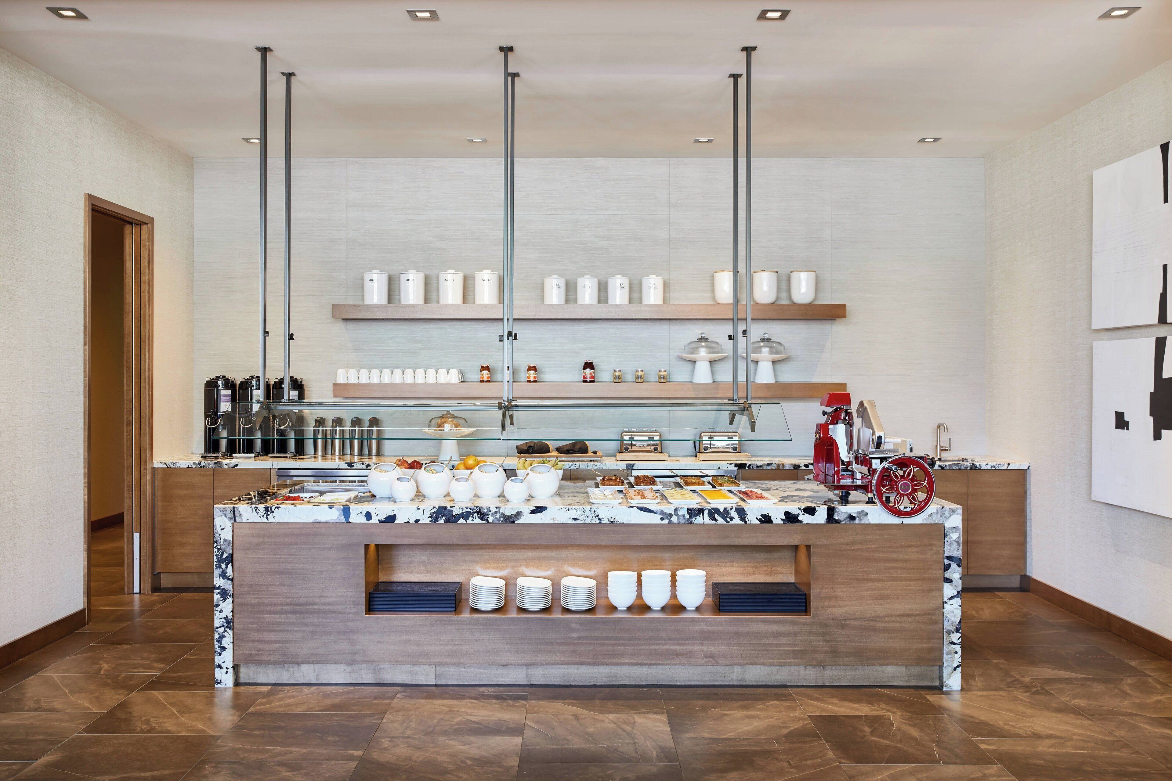 Café da manhã com buffet todos os dias mediante uma taxa
