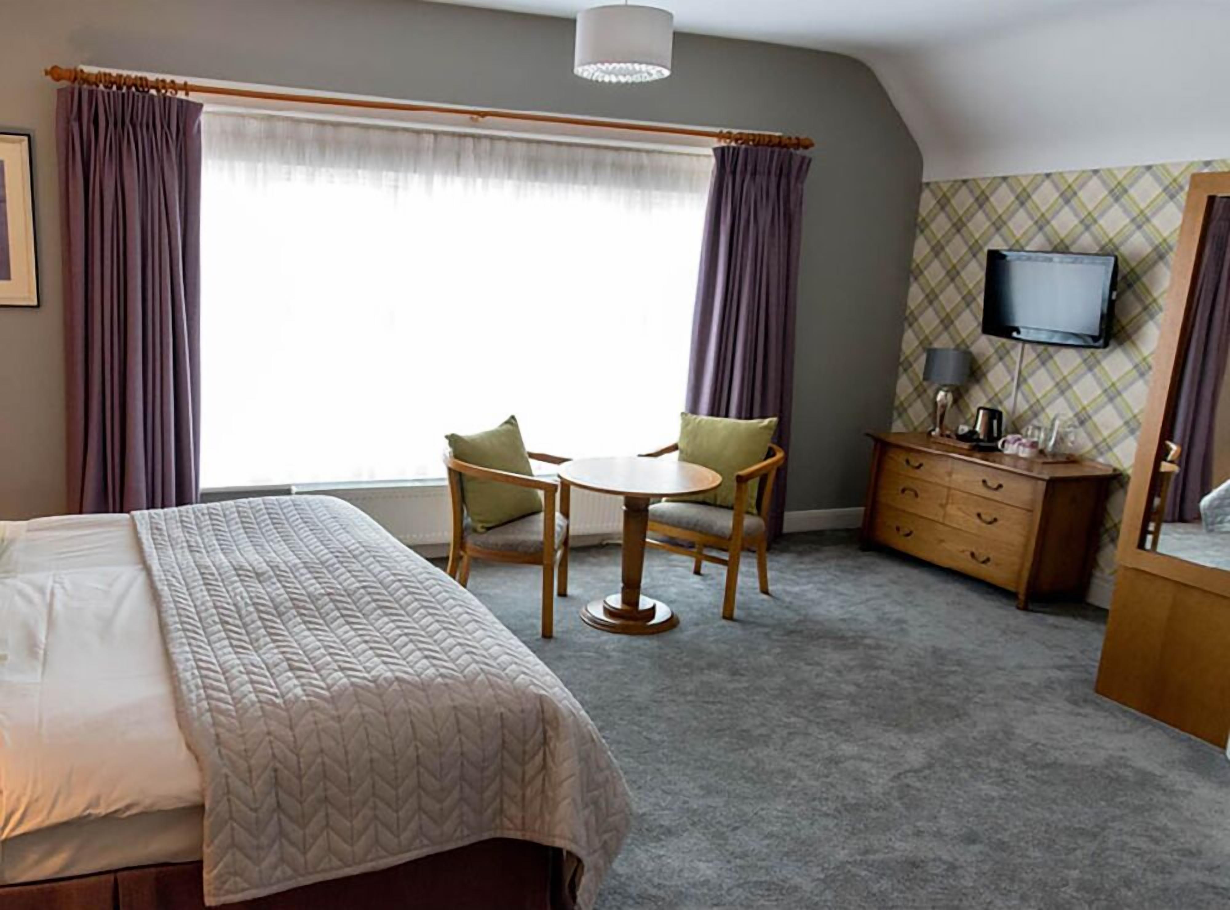 premier room | in-room safe, desk, iron/ironing board, free wifi