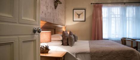 Standard Room | In-room safe, desk, iron/ironing board, free WiFi