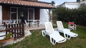 Unclassified image, 3 of 22, button - Villa with Garden & Sea View N110 (Numana)