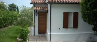 Villa with Garden & Sea View N110