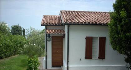 Villa with Garden & Sea View N110