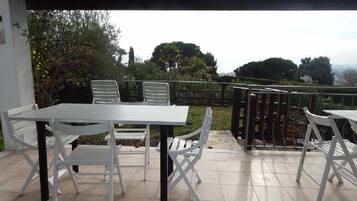 Villa, 3 Bedrooms | Terrace/patio